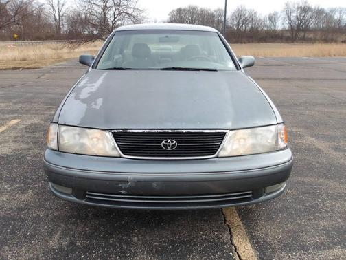1999 Toyota Avalon XLS
