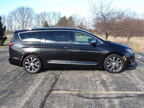 2018 Chrysler Pacifica Limited