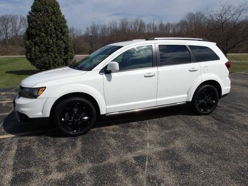 Vice White 2018 Dodge Journey Crossroad
