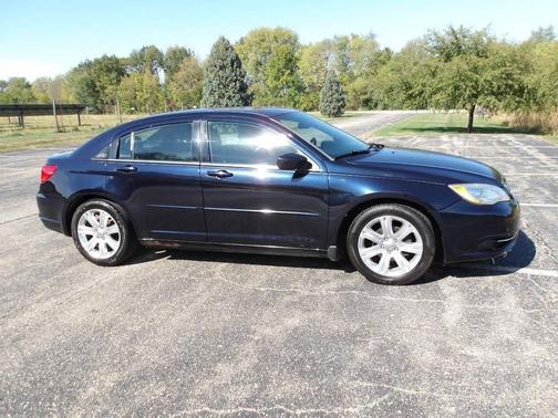2011 Chrysler 200 Touring
