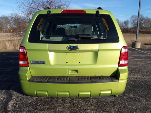 2011 Ford Escape XLS