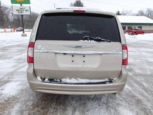 2013 Chrysler Town & Country Touring