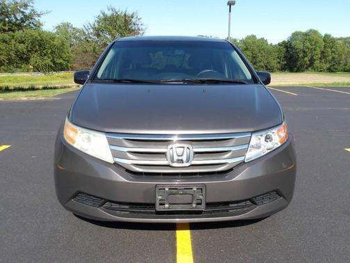 Polished Metal Metallic 2011 Honda Odyssey EX-L