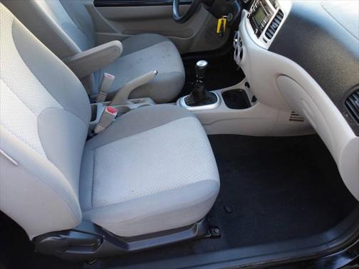 2009 Hyundai Accent SE