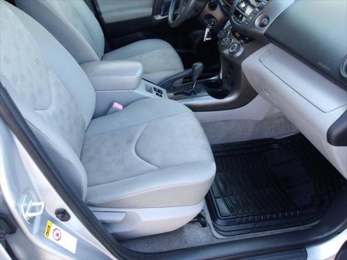 2009 Toyota RAV4 Base