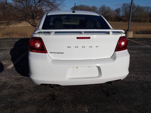 2011 Dodge Avenger Mainstreet