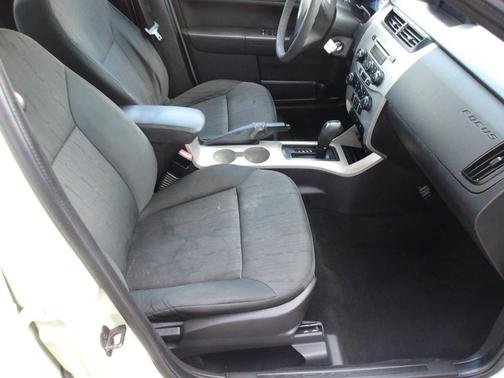 2010 Ford Focus SE