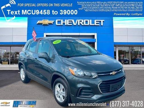 Photo 1 of 32 of 2019 Chevrolet Trax LS