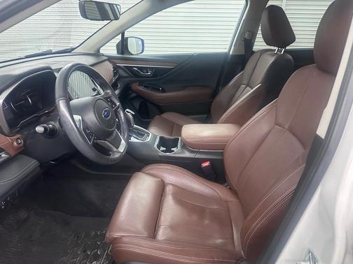 2022 Subaru Outback Touring