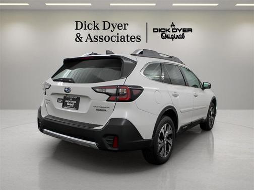 2022 Subaru Outback Touring