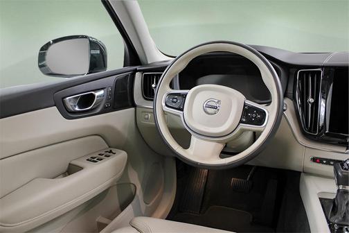 2021 Volvo XC60 T5 Inscription