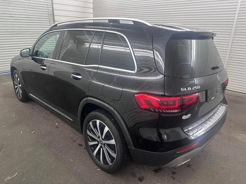 2020 Mercedes-Benz GLB 250 Base 4MATIC