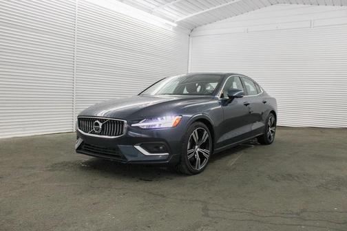 2022 Volvo S60 B5 Inscription