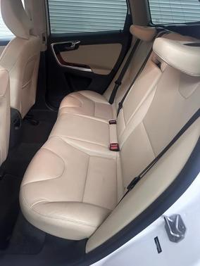 2017 Volvo XC60 T5 Inscription