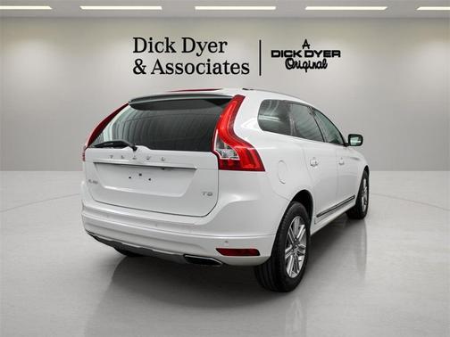 2017 Volvo XC60 T5 Inscription