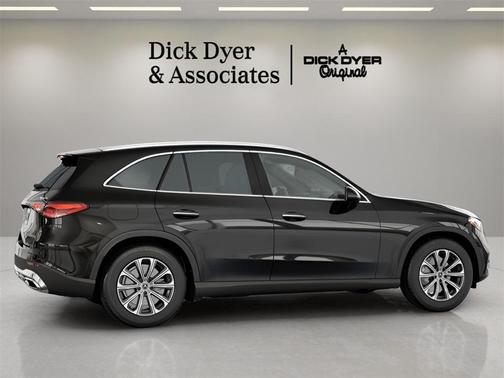 2025 Mercedes-Benz GLC 300 Base 4MATIC