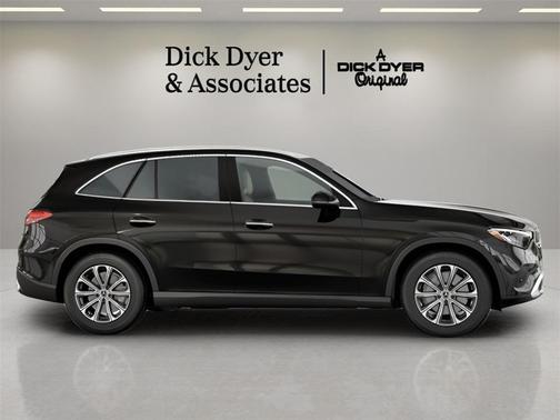 2025 Mercedes-Benz GLC 300 Base 4MATIC