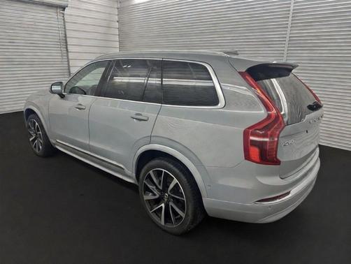 2024 Volvo XC90 B6 Ultimate Bright Theme 7-Seater