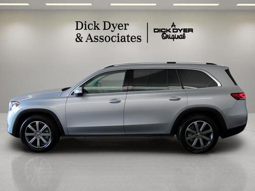 2023 Mercedes-Benz GLS 450 4MATIC