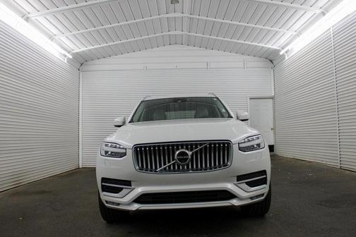 2024 Volvo XC90 B5 Plus Bright Theme