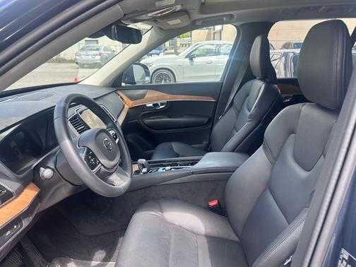 2024 Volvo XC90 Recharge Plug-In Hybrid T8 Plus Bright Theme 7 Passenger