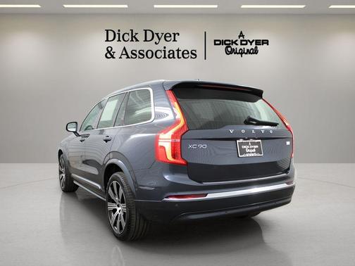 Denim Blue Metallic 2024 Volvo XC90 Recharge Plug-In Hybrid T8 Plus Bright Theme 7 Passenger