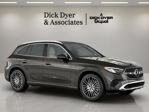 Graphite Grey Metallic 2026 Mercedes-Benz GLC 300