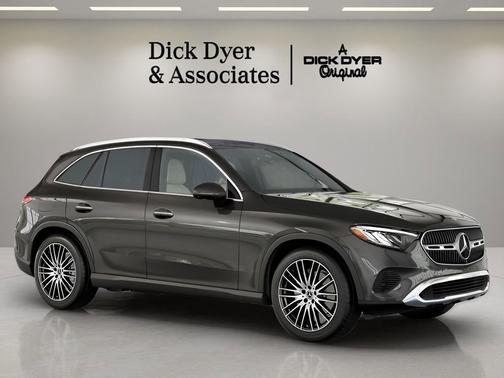 Graphite Grey Metallic 2026 Mercedes-Benz GLC 300