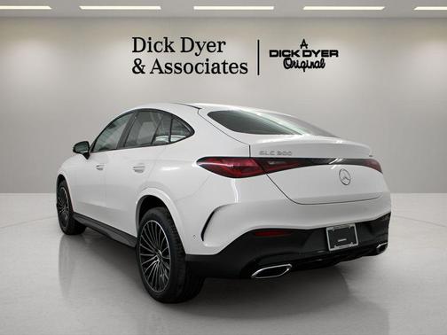 2026 Mercedes-Benz GLC 300 Base 4MATIC