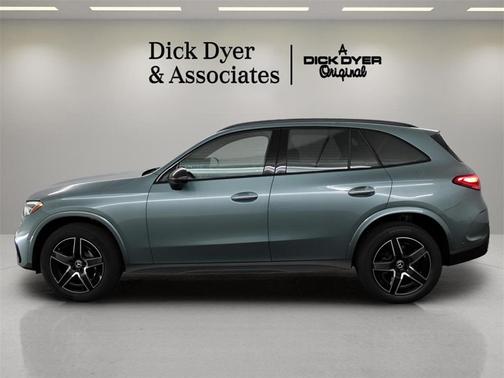 2026 Mercedes-Benz GLC 300 Base