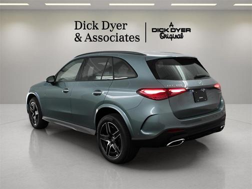 2026 Mercedes-Benz GLC 300 Base