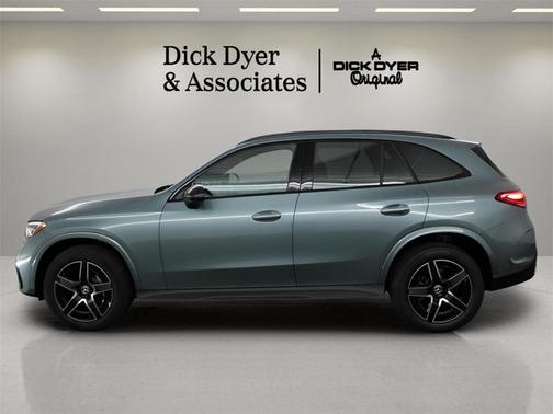 2026 Mercedes-Benz GLC 300 Base
