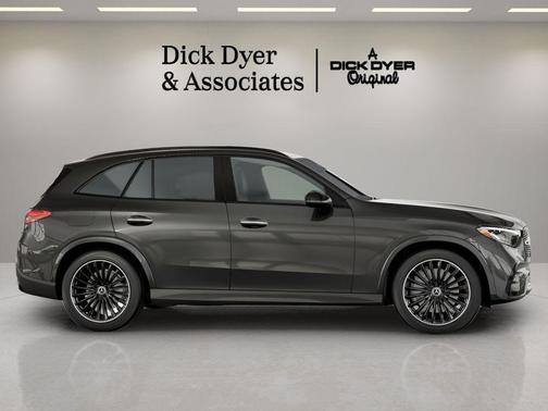 2025 Mercedes-Benz GLC 300 Base