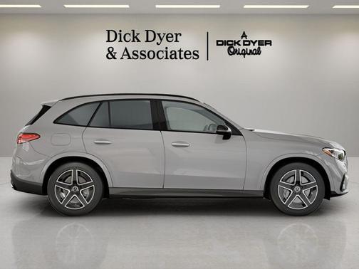 2025 Mercedes-Benz GLC 300 Base