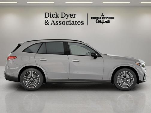 2025 Mercedes-Benz GLC 300 Base