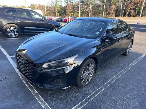 2023 Nissan Altima 2.0 SR