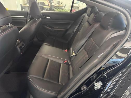 2023 Nissan Altima 2.0 SR