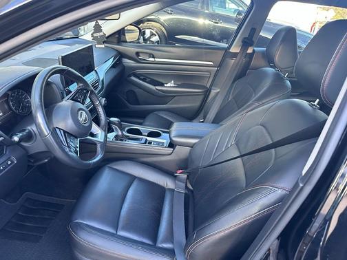 2023 Nissan Altima 2.0 SR