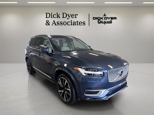 2024 Volvo XC90 B5 Plus Bright Theme