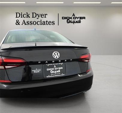 2021 Volkswagen Passat 2.0T R-Line