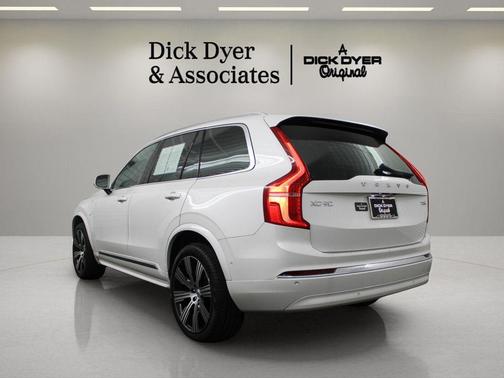 2025 Volvo XC90 Plug-In Hybrid T8 Ultra 6-Seater