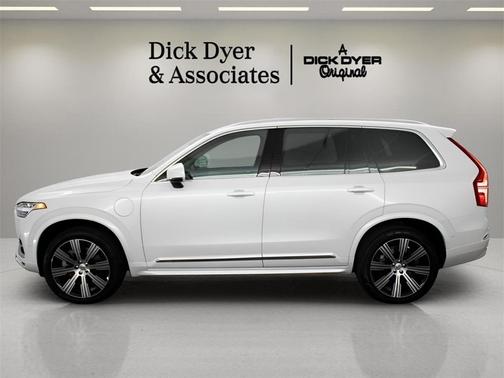2025 Volvo XC90 Plug-In Hybrid T8 Ultra 6-Seater