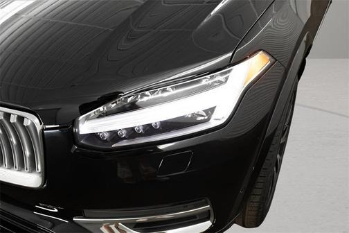 2025 Volvo XC90 Plug-In Hybrid T8 Plus 7-Seater
