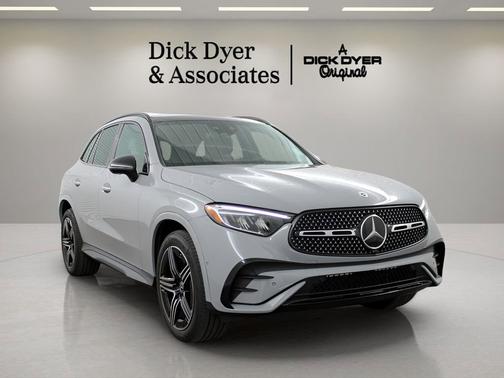 MANUFAKTUR Alpine Grey 2026 Mercedes-Benz GLC 300 Base