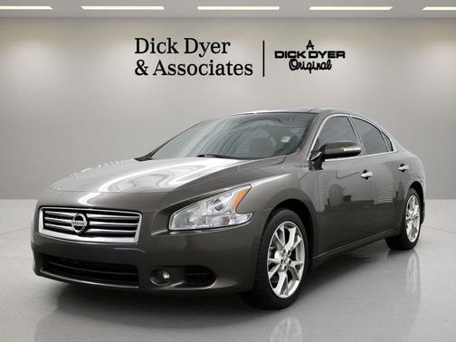 Java Metallic 2014 Nissan Maxima SV