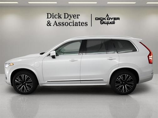 2025 Volvo XC90 Plug-In Hybrid T8 Plus 7-Seater