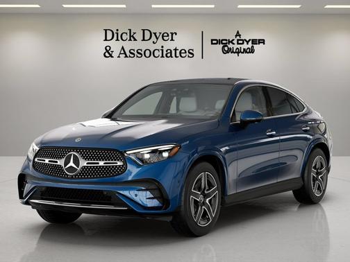 Starling Blue Metallic 2026 Mercedes-Benz GLC 300