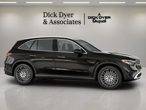 2026 Mercedes-Benz GLC 300 Base