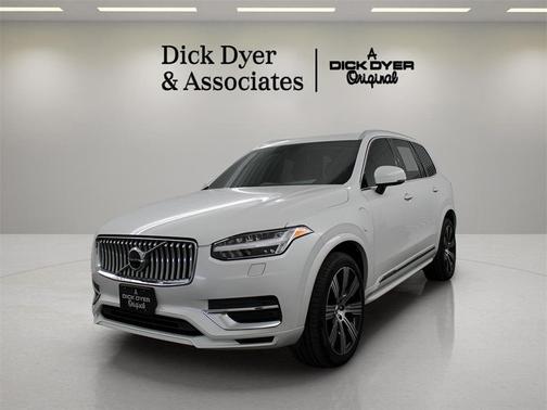 2021 Volvo XC90 Recharge Plug-In Hybrid T8 Inscription 7 Passenger