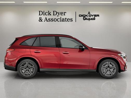 2025 Mercedes-Benz GLC 300 Base